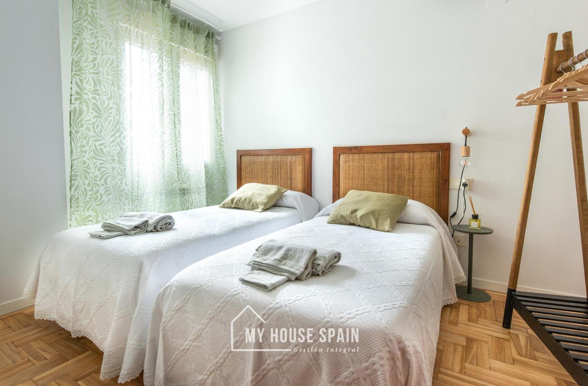 Myhousespain- Precioso Piso Playa Poniente Gijon Bagian luar foto